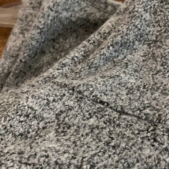 LOFT Gray Skirt - Picture 5 of 6